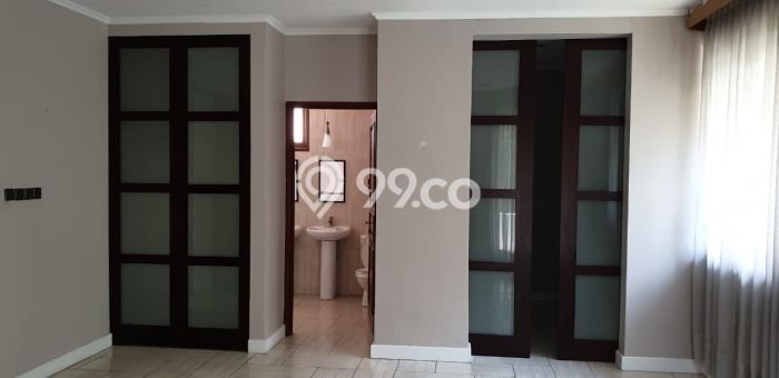 Disewakan! Rumah 4 Kamar Tidur &
3 Kamar Mandi di Cipete, Jakarta Selatan Disewakan! Rumah 4 Kamar Tidur &
3 Kamar Mandi di Cipete, Jakarta Selatan