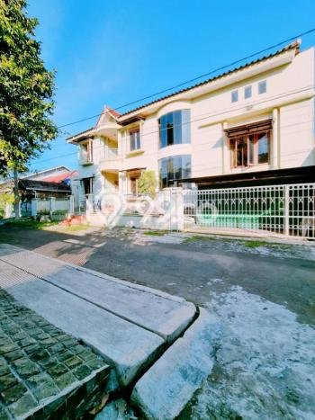 Hot Offer Hunian Premium Ideal dan Luas di Cinere, Depok Hot Offer Hunian Premium Ideal dan Luas di Cinere, Depok