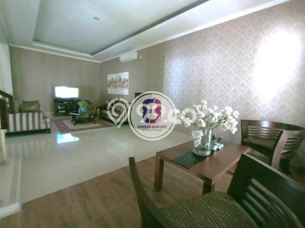 Jual Rumah Mewah Elegan Dengan View Eksklusif di Bintaro, Tangerang Selatan Jual Rumah Mewah Elegan Dengan View Eksklusif di Bintaro, Tangerang Selatan