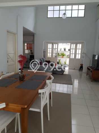 Rumah Elit LB 300m2 Siap Huni Desain Elegan di Bintaro, Jakarta Selatan Rumah Elit LB 300m2 Siap Huni Desain Elegan di Bintaro, Jakarta Selatan