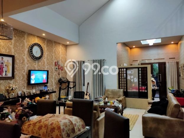 Jual Rumah Strategis Bagus Punya 4 KT di Arcamanik Bandung SHM Jual Rumah Strategis Bagus Punya 4 KT di Arcamanik Bandung SHM
