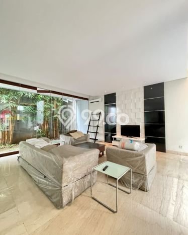 NEW LISTING! Rumah Strategis area Cipete, Luas 245m² LB 414m² NEW LISTING! Rumah Strategis area Cipete, Luas 245m² LB 414m²