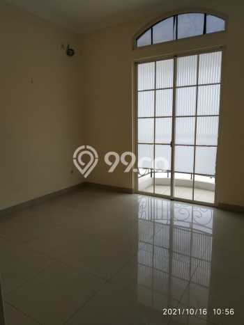 Rumah 3 KT 3 KM di Lokasi Strategis Green Lake City, Jakarta Barat Rumah 3 KT 3 KM di Lokasi Strategis Green Lake City, Jakarta Barat