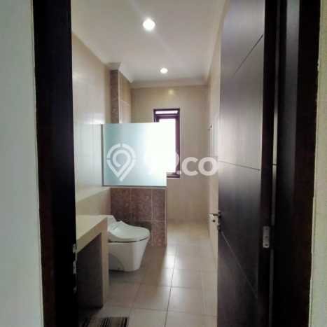 Disewakan! Rumah 4 Kamar Tidur &
3 Kamar Mandi di Mekar Wangi, Bandung Disewakan! Rumah 4 Kamar Tidur &
3 Kamar Mandi di Mekar Wangi, Bandung