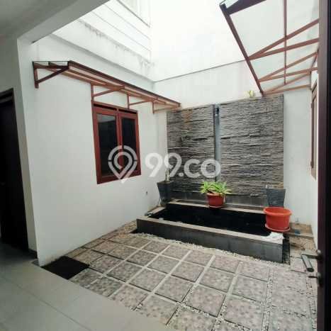 Disewakan! Rumah 4 Kamar Tidur &
3 Kamar Mandi di Mekar Wangi, Bandung Disewakan! Rumah 4 Kamar Tidur &
3 Kamar Mandi di Mekar Wangi, Bandung
