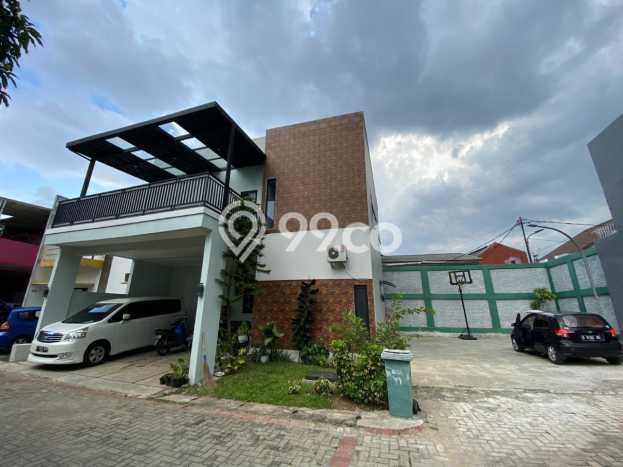 Rumah Luxury Modern Siap Huni di Bintaro Tangerang Selatan Rumah Luxury Modern Siap Huni di Bintaro Tangerang Selatan