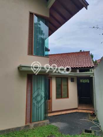 Rumah Asri di Perumahan Griya Bukit Mas Ngesrep Banyumanik Dekat Undip Rumah Asri di Perumahan Griya Bukit Mas Ngesrep Banyumanik Dekat Undip