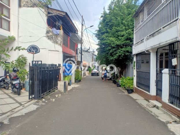 Rumah Mewah LB 120m2 Siap Pakai Desain Elegan di Menteng Dalam, Jakarta Selatan Rumah Mewah LB 120m2 Siap Pakai Desain Elegan di Menteng Dalam, Jakarta Selatan