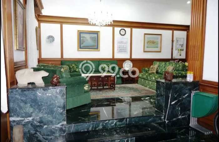 Ready to Use! Premium House LT 1619m2 Desain Elegan di Pondok Indah Ready to Use! Premium House LT 1619m2 Desain Elegan di Pondok Indah