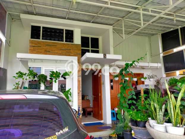 Rumah Mewah 4 KT 3 KM Akses Mudah di Colomadu, Solo Rumah Mewah 4 KT 3 KM Akses Mudah di Colomadu, Solo