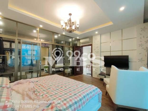 Rumah Bagus area Batam Centre, Batam, LT 375m2m², LB 600m2m² Rumah Bagus area Batam Centre, Batam, LT 375m2m², LB 600m2m²