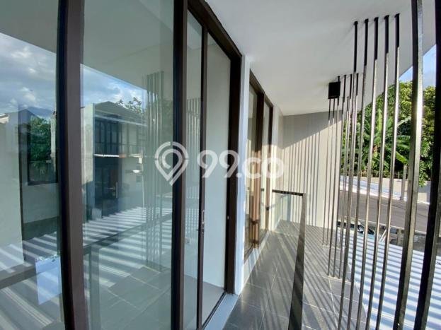 Rumah Modern Cantik 4 Kamar Bisa Langsung Pindah di Serpong Rumah Modern Cantik 4 Kamar Bisa Langsung Pindah di Serpong