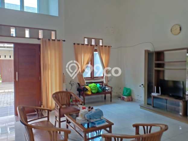 Rumah Berkelas LT 163m² / LB 130m² di Kompleks Cluster Solo Baru, Solo Rumah Berkelas LT 163m² / LB 130m² di Kompleks Cluster Solo Baru, Solo