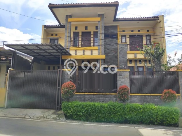 Rumah Modern Minimalis 6 Kamar Bisa Langsung Pindah di Cimahi Selatan Rumah Modern Minimalis 6 Kamar Bisa Langsung Pindah di Cimahi Selatan