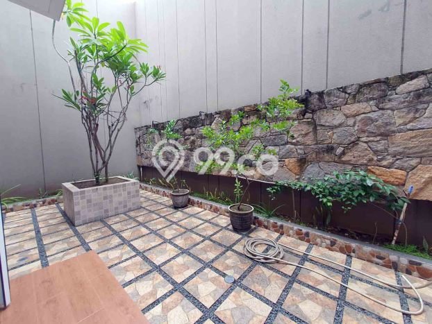BEST OFFER! Rumah Nyaman area Mulyorejo, Luas 300m2m² Bangunan 450m2m² BEST OFFER! Rumah Nyaman area Mulyorejo, Luas 300m2m² Bangunan 450m2m²