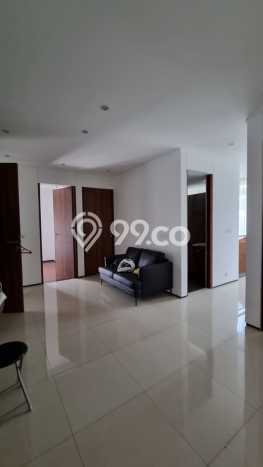 Hunian Nyaman 4 KT di Bintaro, Tangerang Selatan - Luas Tanah 194m² Hunian Nyaman 4 KT di Bintaro, Tangerang Selatan - Luas Tanah 194m²