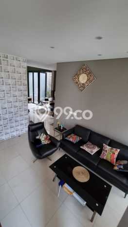 Hunian Nyaman 4 KT di Bintaro, Tangerang Selatan - Luas Tanah 194m² Hunian Nyaman 4 KT di Bintaro, Tangerang Selatan - Luas Tanah 194m²