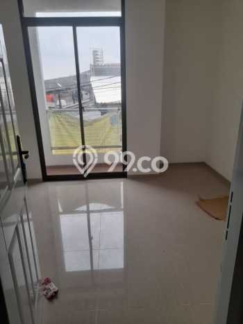 Dijual Cepat Rumah Favorit Siap Huni LB 120m2 di Kebon Jeruk, Jakarta Barat Dijual Cepat Rumah Favorit Siap Huni LB 120m2 di Kebon Jeruk, Jakarta Barat