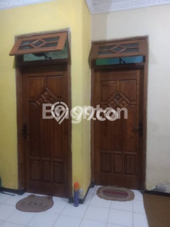 Rumah Modern Minimalis 5 Kamar Bisa Langsung Pindah di Sidoarjo Rumah Modern Minimalis 5 Kamar Bisa Langsung Pindah di Sidoarjo