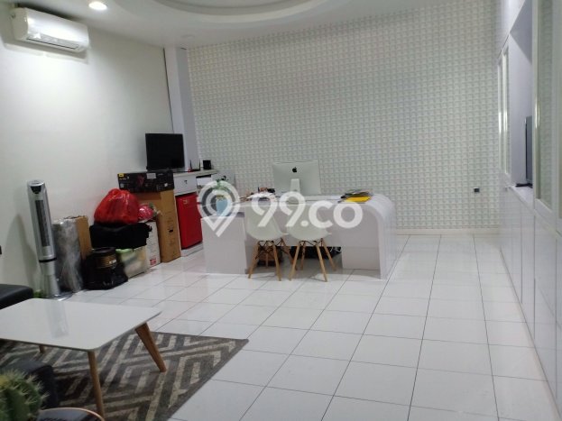 Jual Rumah Luas Elegan Dengan View Cantik di Duri Kosambi, Jakarta Barat Jual Rumah Luas Elegan Dengan View Cantik di Duri Kosambi, Jakarta Barat