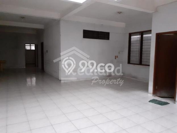 For Sale! Premium House LT 280m2 Desain Elegan di Peterongan For Sale! Premium House LT 280m2 Desain Elegan di Peterongan