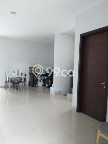 Rumah PREMIUM di Green Lake City, Jakarta Barat, LT 112m² Bangunan 120m² KESEMPATAN TERBATAS! Rumah PREMIUM di Green Lake City, Jakarta Barat, LT 112m² Bangunan 120m² KESEMPATAN TERBATAS!