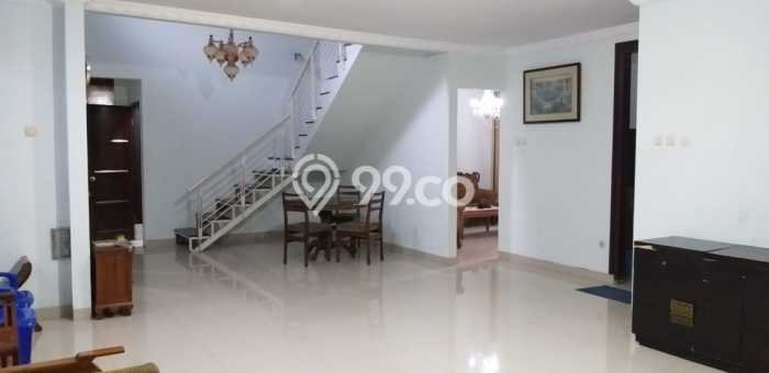 Hunian Elit LB 300m2 Siap Pakai Desain Elegan di Bintaro, Tangerang Selatan Hunian Elit LB 300m2 Siap Pakai Desain Elegan di Bintaro, Tangerang Selatan