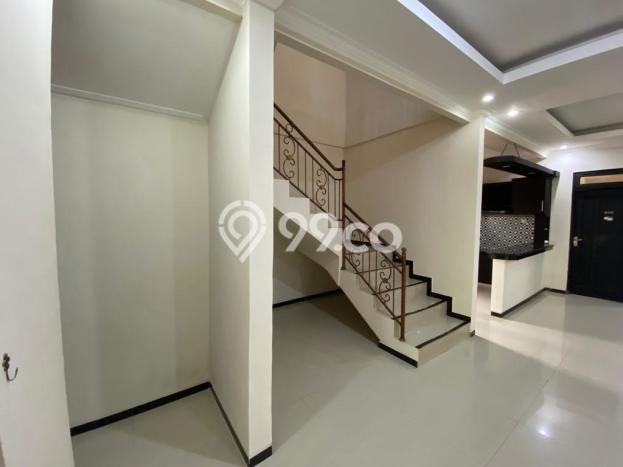 Jarang Ada! Rumah Kontrakan 4 Kamar Nyaman Siap Huni Renon Jarang Ada! Rumah Kontrakan 4 Kamar Nyaman Siap Huni Renon