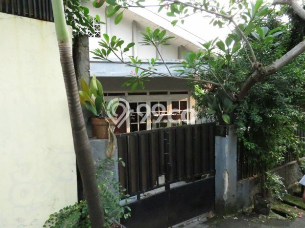Hunian Mewah Siap Huni LT 233m2 di Kebayoran Baru, Jakarta Selatan Hunian Mewah Siap Huni LT 233m2 di Kebayoran Baru, Jakarta Selatan