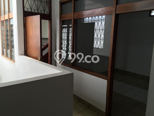 For Sale! Premium House LT 240m2 Desain Elegan di Cipaganti For Sale! Premium House LT 240m2 Desain Elegan di Cipaganti