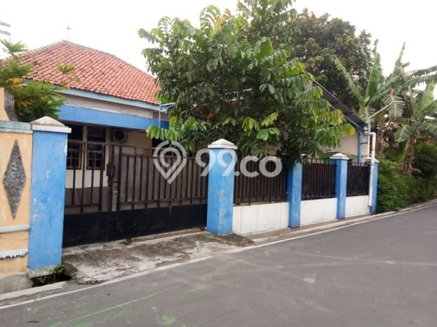 For Sale Rumah 5 Kamar Lokasi Ideal Bagus dan Strategis di Colomadu For Sale Rumah 5 Kamar Lokasi Ideal Bagus dan Strategis di Colomadu