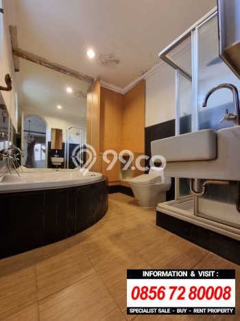 Siap Huni Hunian Elit 7 Kamar di Kemang Dekat ke Mana Pun Siap Huni Hunian Elit 7 Kamar di Kemang Dekat ke Mana Pun