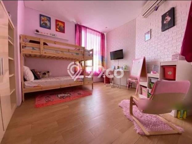 Jual Rumah Luas Elegan Dengan View Eksklusif di Bintaro, Jakarta Selatan Jual Rumah Luas Elegan Dengan View Eksklusif di Bintaro, Jakarta Selatan