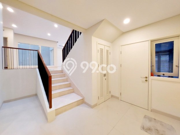 Dijual Rumah Mewah Elegan Dengan View Cantik di Gading Serpong, Tangerang Dijual Rumah Mewah Elegan Dengan View Cantik di Gading Serpong, Tangerang