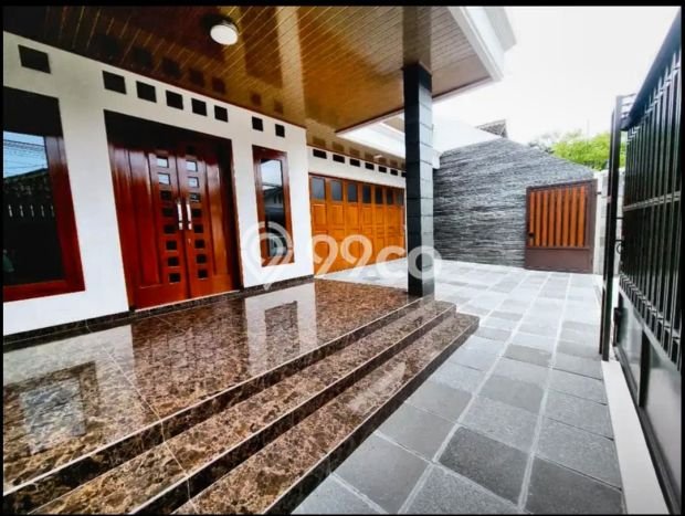 Siap Huni Rumah Mewah 4 Kamar di Banjarsari Dekat ke Mana Pun Siap Huni Rumah Mewah 4 Kamar di Banjarsari Dekat ke Mana Pun