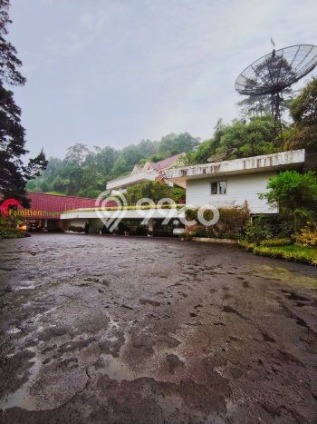 Rumah Strategis di Cipanas, Dekat Cipanas, Bogor, Bogor - LT 8330m² Rumah Strategis di Cipanas, Dekat Cipanas, Bogor, Bogor - LT 8330m²