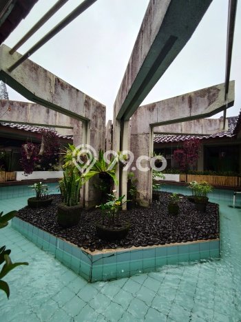 Rumah Strategis di Cipanas, Dekat Cipanas, Bogor, Bogor - LT 8330m² Rumah Strategis di Cipanas, Dekat Cipanas, Bogor, Bogor - LT 8330m²
