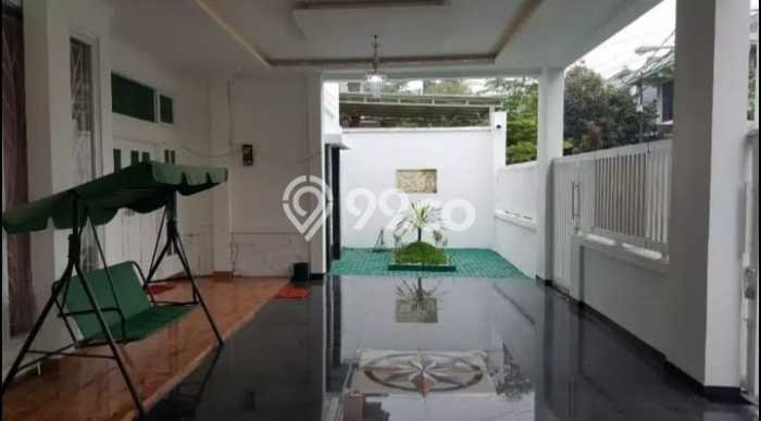 For Sale! Luxury House LT 236m2 Desain Elegan di Ampera For Sale! Luxury House LT 236m2 Desain Elegan di Ampera