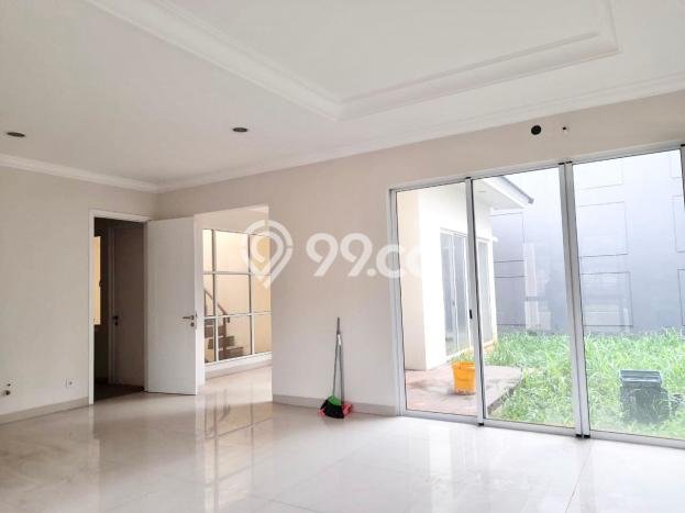 Rumah Terawat 4 KT 4 KM di BSD Green Wich, Tangerang Rumah Terawat 4 KT 4 KM di BSD Green Wich, Tangerang