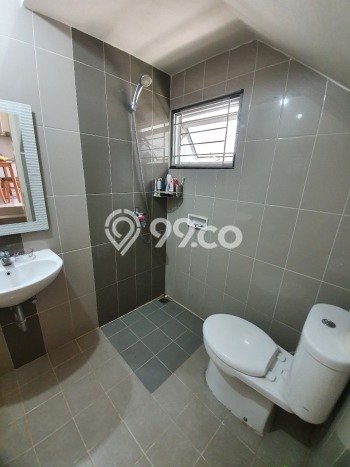 For Sale Hunian Rumah Terawat 3 Kamar di Gading Serpong, Tangerang For Sale Hunian Rumah Terawat 3 Kamar di Gading Serpong, Tangerang