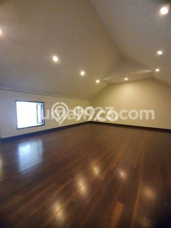 Rumah Mewah LB 1000m2 Siap Huni Desain Elegan di Sayap Dago, Bandung Rumah Mewah LB 1000m2 Siap Huni Desain Elegan di Sayap Dago, Bandung