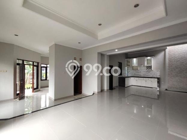 Rumah Mewah Dijual LT 280m2 di Cinere, Depok Rumah Mewah Dijual LT 280m2 di Cinere, Depok