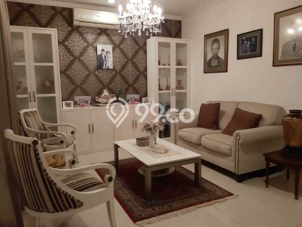 Hunian Nyaman bagi Keluarga di Pancoran - LT 220m² Hunian Nyaman bagi Keluarga di Pancoran - LT 220m²
