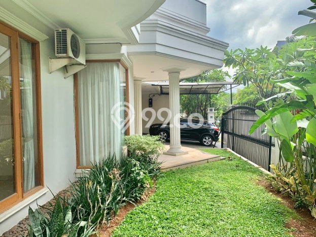 Hunian Bagus Disewakan di Cipete, Jakarta Selatan LT 400m2, LB 350m2 Hunian Bagus Disewakan di Cipete, Jakarta Selatan LT 400m2, LB 350m2