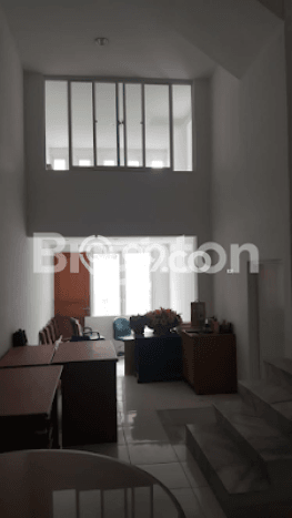 Rumah 7 KT 4 KM di Kawasan Taman Ratu, Jakarta Barat Rumah 7 KT 4 KM di Kawasan Taman Ratu, Jakarta Barat