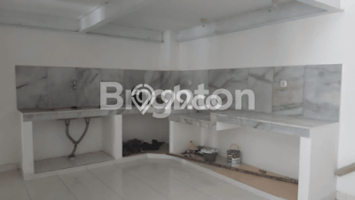 Rumah 7 KT 4 KM di Kawasan Taman Ratu, Jakarta Barat Rumah 7 KT 4 KM di Kawasan Taman Ratu, Jakarta Barat