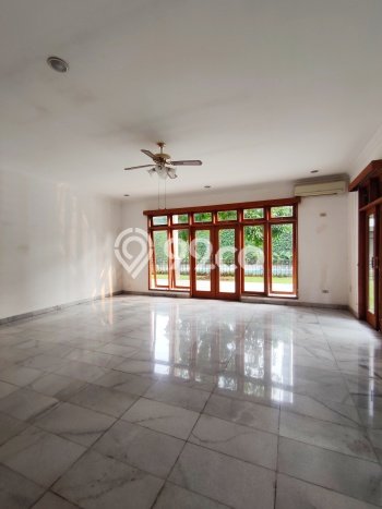 KESEMPATAN EMAS! Rumah area Cipete, Jakarta Selatan, Luas 2247m² Bangunan 1700m² KESEMPATAN EMAS! Rumah area Cipete, Jakarta Selatan, Luas 2247m² Bangunan 1700m²