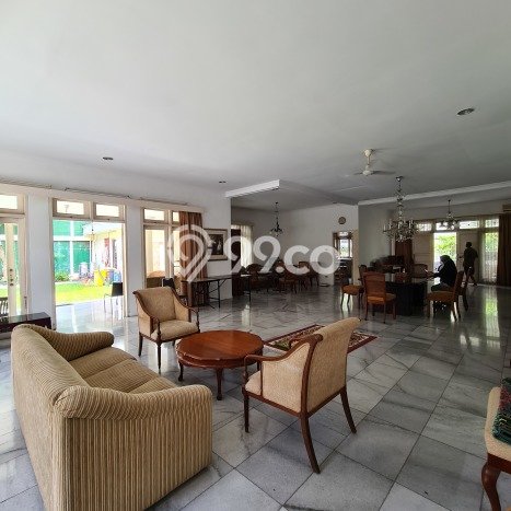 Rumah Elit Modern Tanpa Renovasi di Kemang Jakarta Selatan Rumah Elit Modern Tanpa Renovasi di Kemang Jakarta Selatan