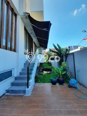 Rumah Mewah Dijual LT 335m2 di Kebayoran Baru, Jakarta Selatan Rumah Mewah Dijual LT 335m2 di Kebayoran Baru, Jakarta Selatan