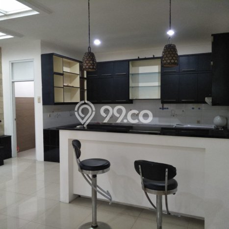 Disewakan Rumah Harga Terjangkau di Pondok Indah Jakarta Selatan dengan 3 Kamar Tidur Disewakan Rumah Harga Terjangkau di Pondok Indah Jakarta Selatan dengan 3 Kamar Tidur